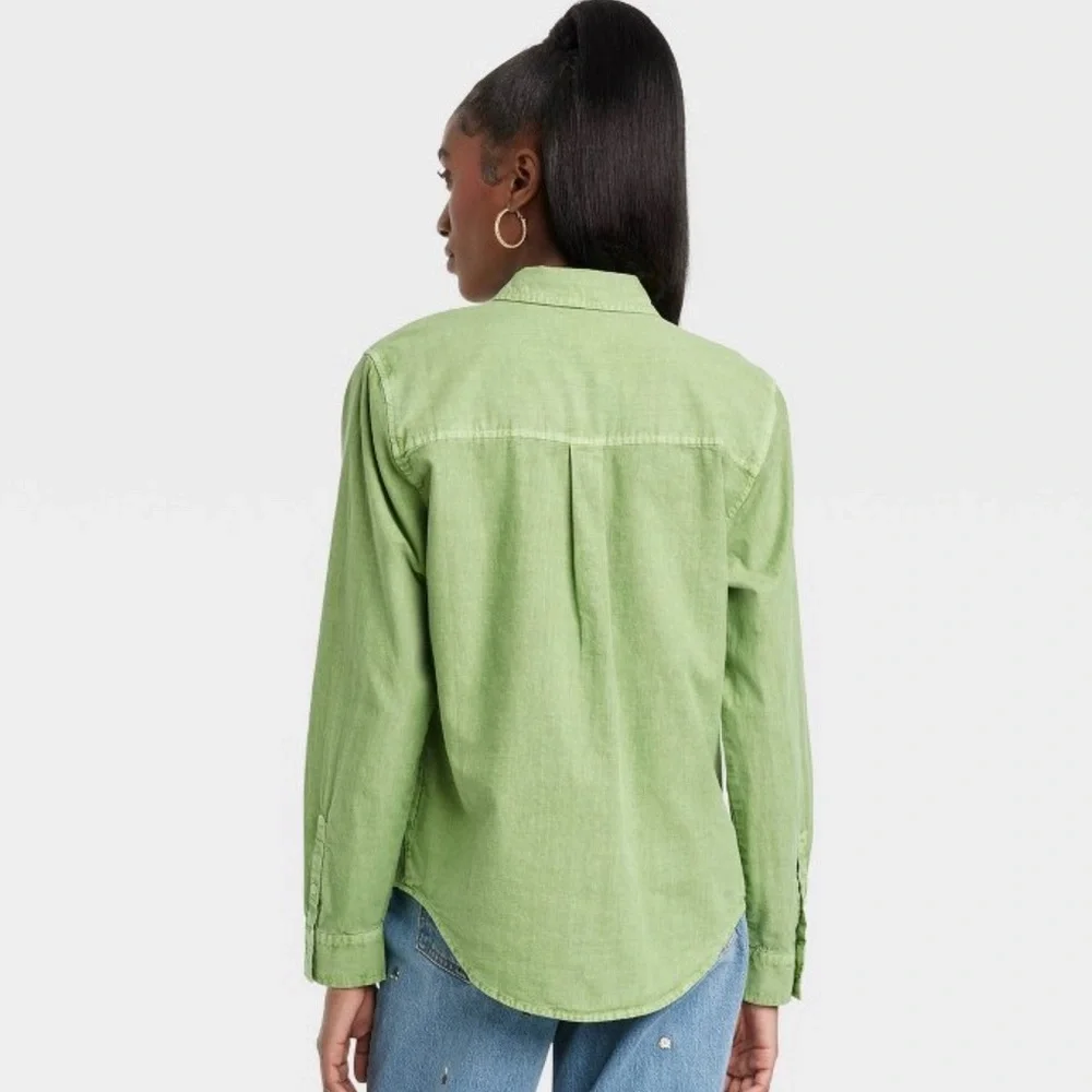 Universal Thread Button Down - Picture 2 of 3